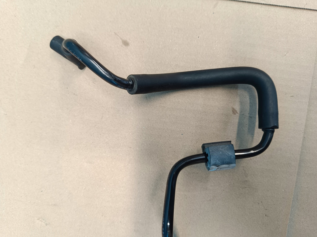 SKODA KAROQ LIFT 1.5 TSI 110KW 2023 R HOSE AIR PIPE 05E103560H