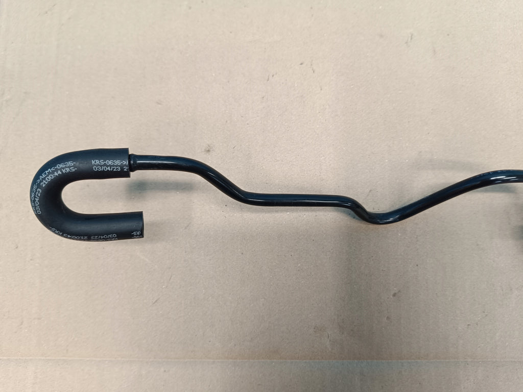SKODA KAROQ LIFT 1.5 TSI 110KW 2023 R HOSE AIR PIPE 05E103560H