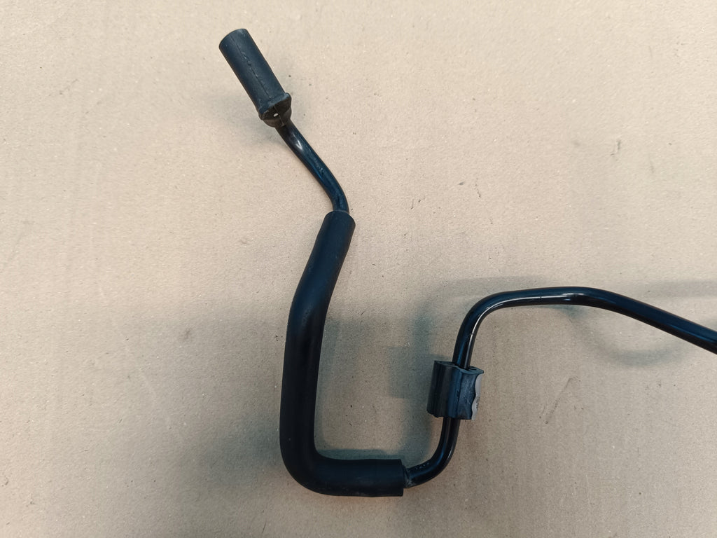 SKODA KAROQ LIFT 1.5 TSI 110KW 2023 R HOSE AIR PIPE 05E103560H