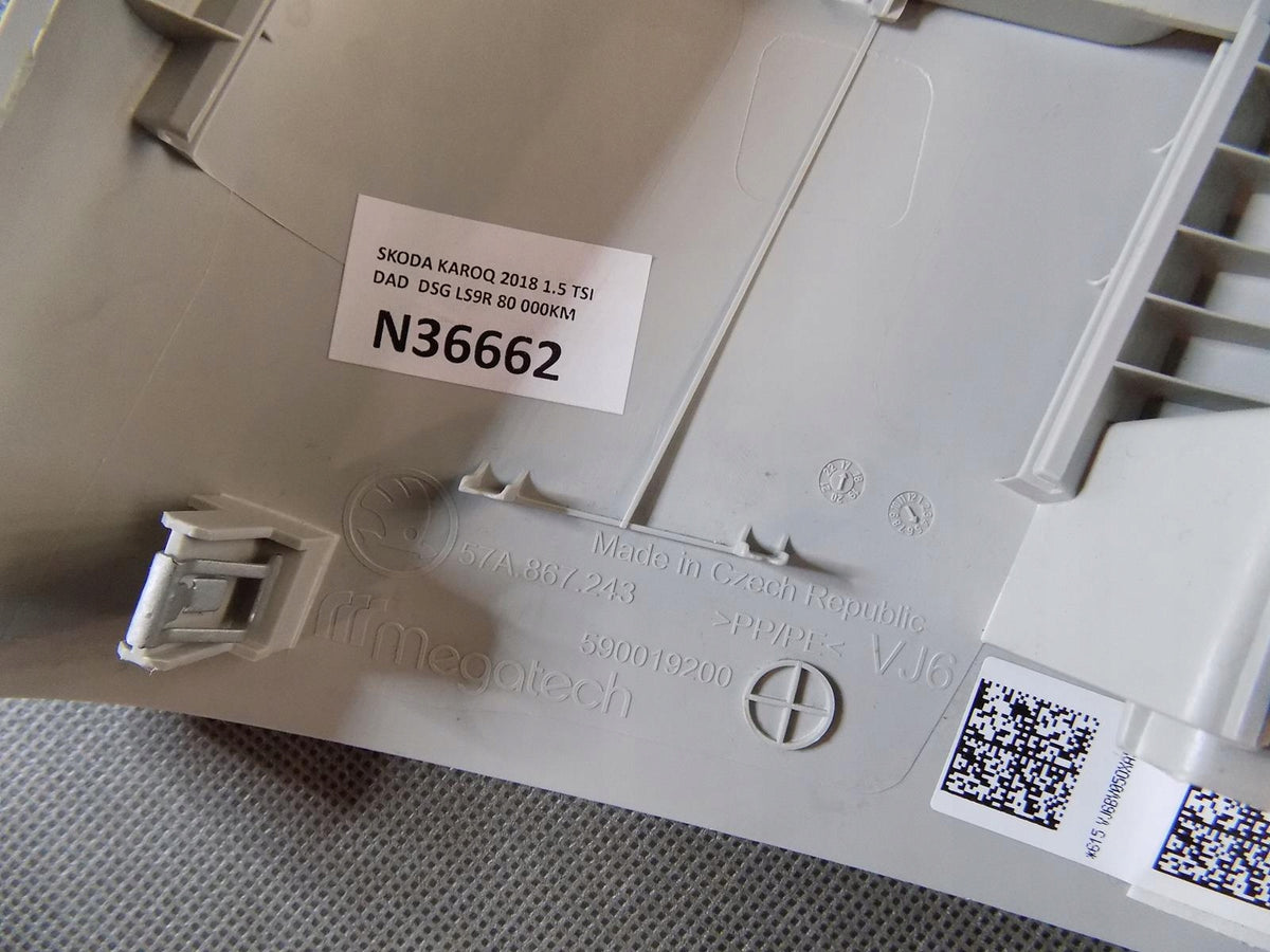 SKODA KAROQ POST COVER LEFT 57A867243