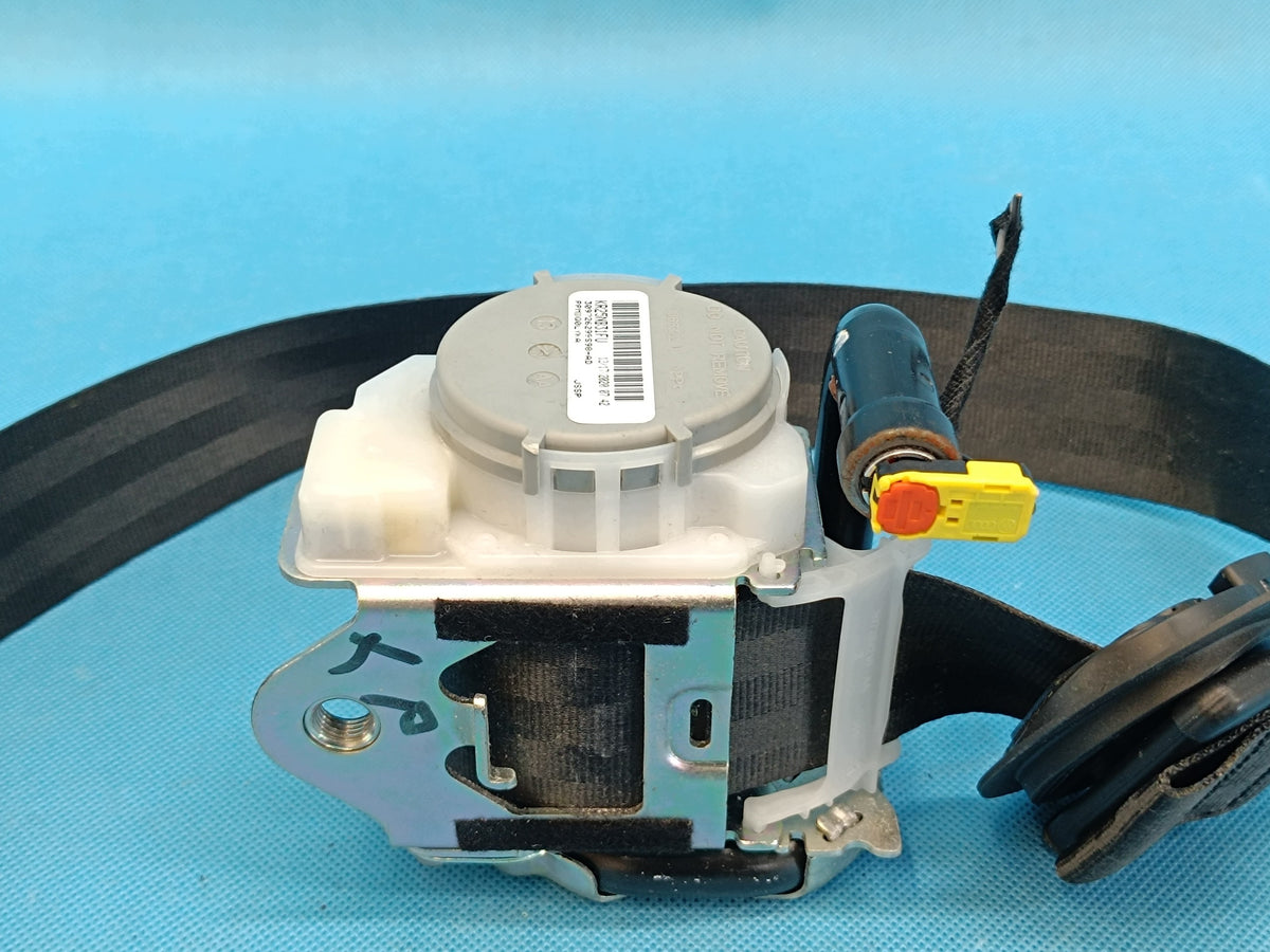 SKODA KAROQ SEAT BELT LEFT FRONT 57A857705 3G0857737DE