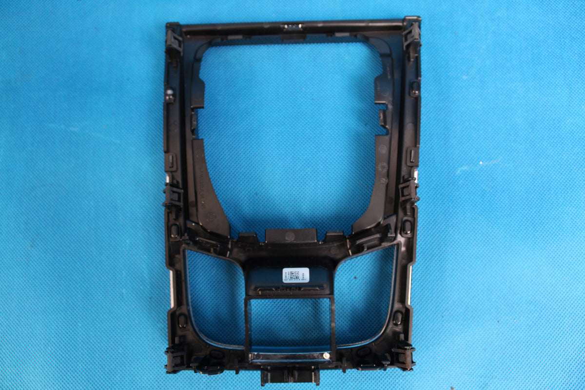 SKODA KAROQ SHIFT KNOB FRAME DPJ 567863212A 2021R