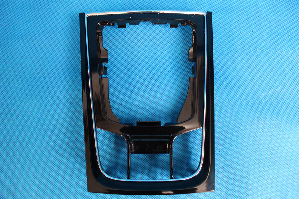 SKODA KAROQ SHIFT KNOB FRAME DPJ 567863212A 2021R