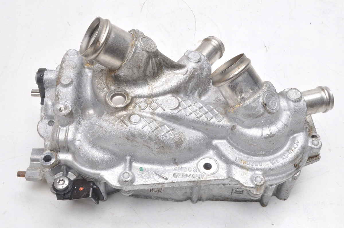 SKODA KAROQ VOLKSWAGEN GOLF VIII 1.5 TSI 150KM WATER PUMP 05E121042B 2022R