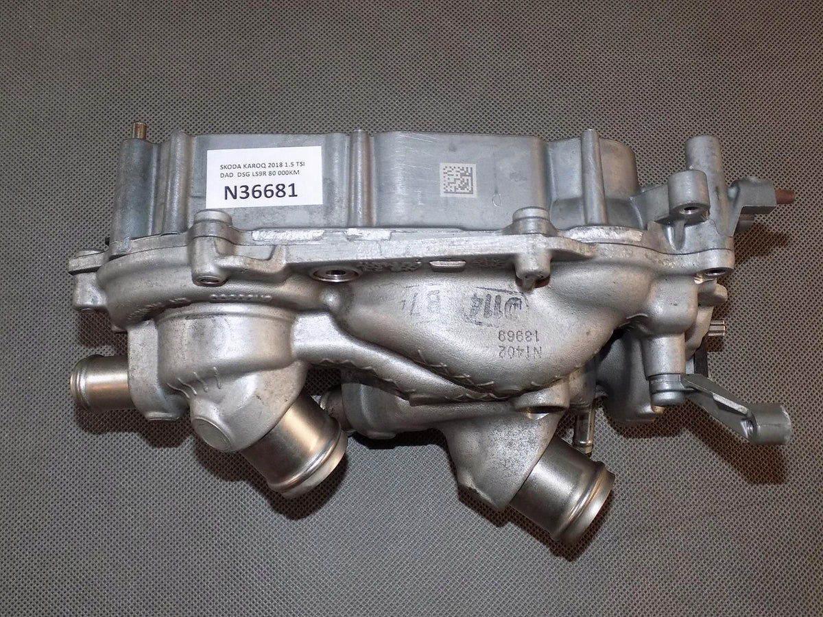SKODA KAROQ WATER PUMP 05E121042