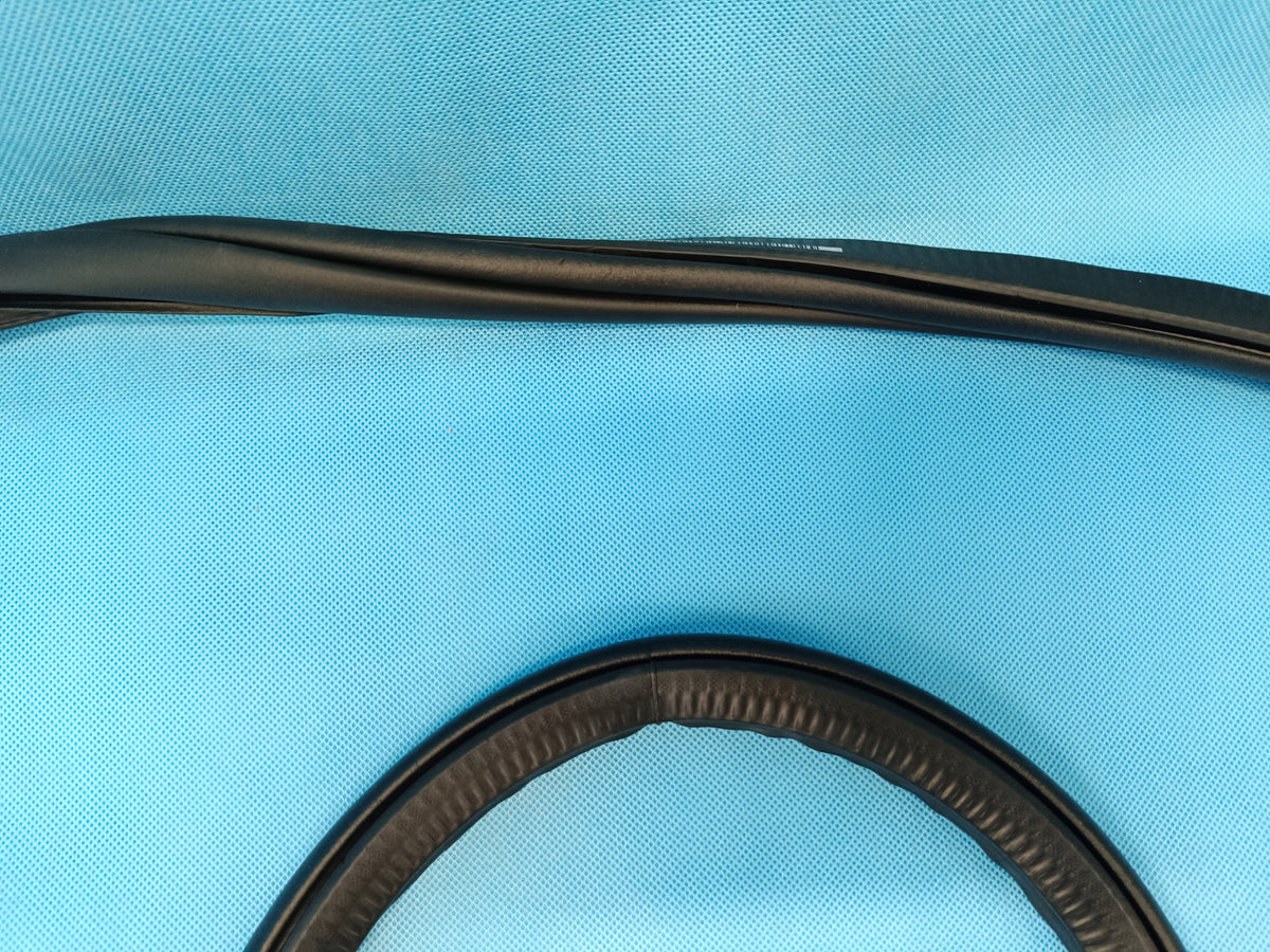 SKODA KODIAQ 1 1.5 TSI 110KW 2020 R DOOR SEAL RIGHT REAR 565867368B