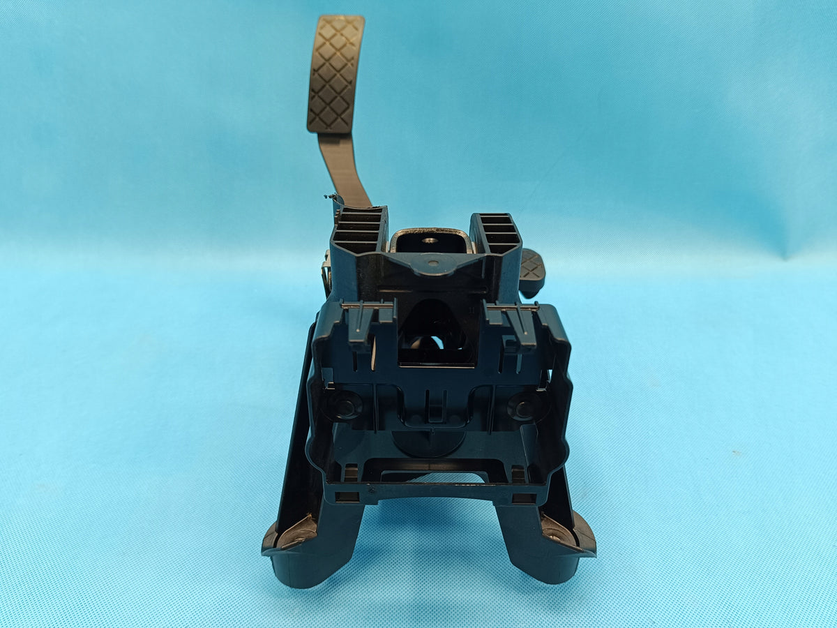SKODA KODIAQ 1 1.5 TSI 110KW 2020 R FRAME GAS BRAKE PEDAL 5Q1723058BP