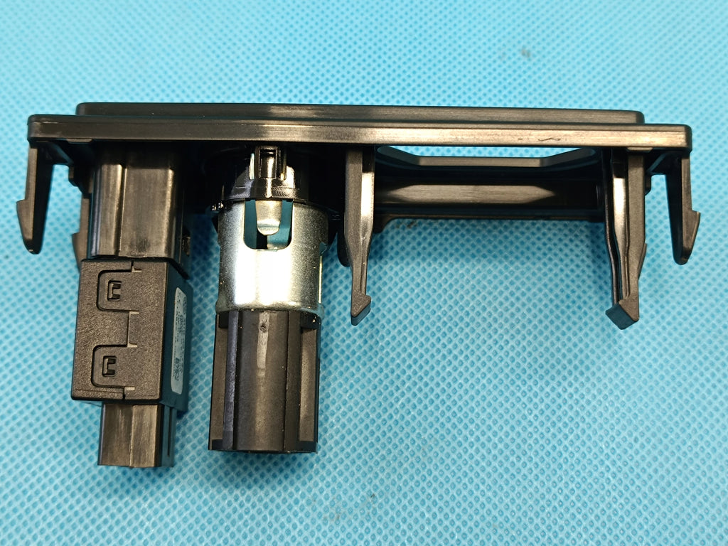 SKODA KODIAQ 1 19R CHARGING STATION PANEL COVER 12V USB 565919565 SOCKET