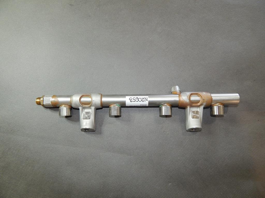 SKODA KODIAQ 2.0 TSI INJECTION RAIL 06L133317E