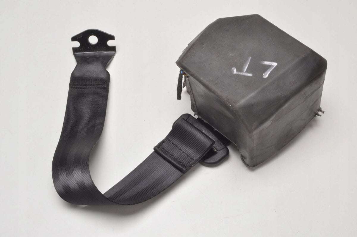 SKODA MERGES SEAT BELT LEFT REAR 2 ROW 3066322