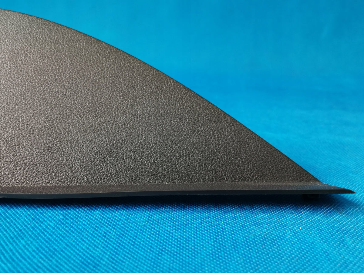 SKODA OCTAVIA 4 IV 2022R 2.0TDI 4X4 110KW CONSOLE CAP COVER LEFT