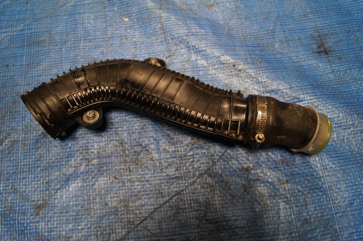 SKODA OCTAVIA II AIR HOSE 1.8TSI 1K0145840R