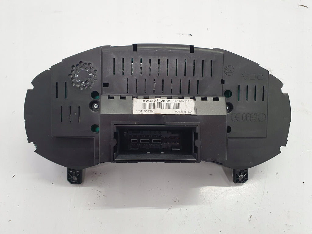 SKODA OCTAVIA II VRS COUNTER CLOCK 2.0TFSI ENGLISH