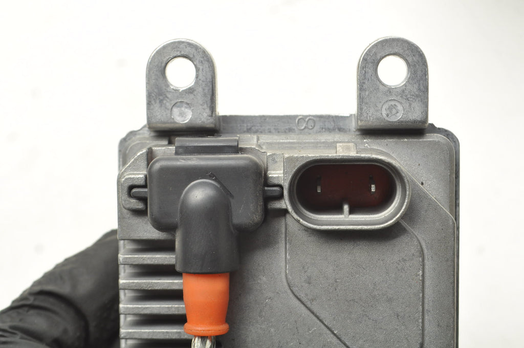SKODA OCTAVIA II XENON 831-10009-044 CONVERTER