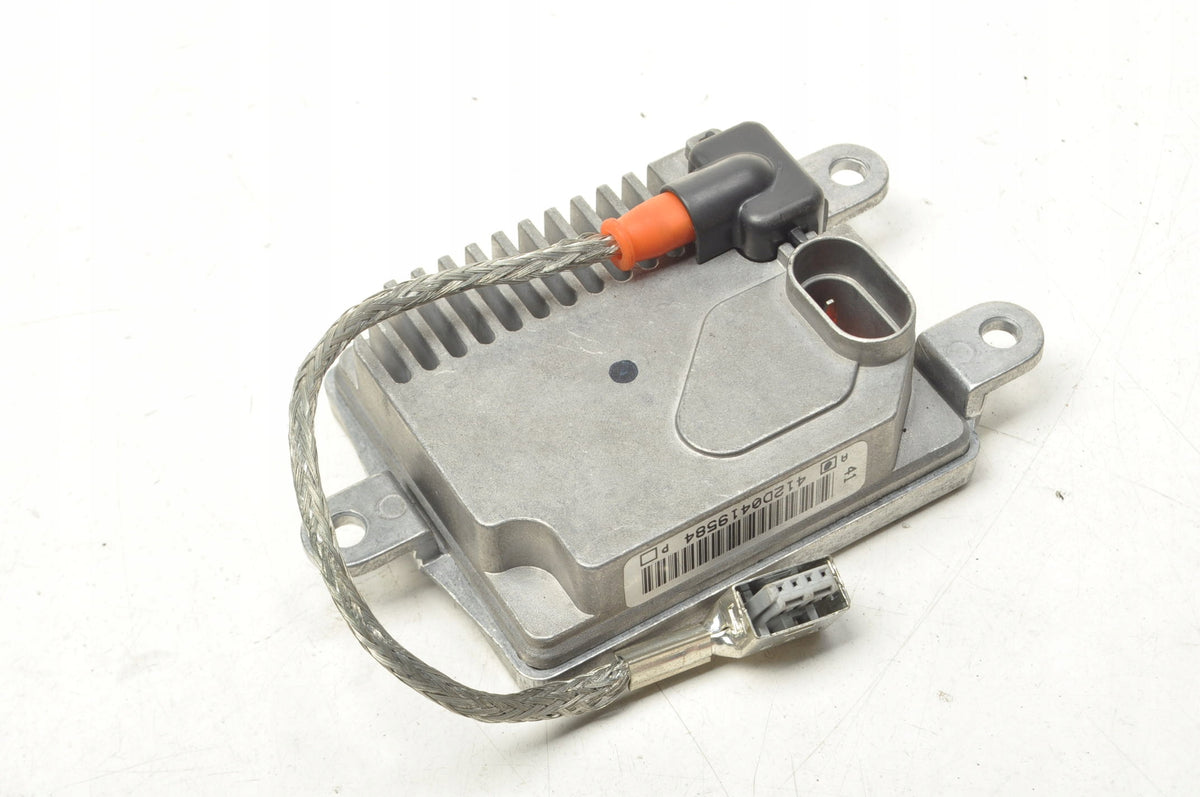 SKODA OCTAVIA II XENON 831-10009-044 CONVERTER