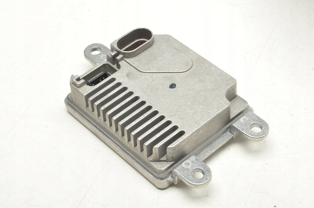 SKODA OCTAVIA II XENON 831-10009-044 CONVERTER