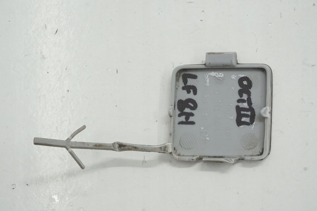 SKODA OCTAVIA III 14R BUMPER HOOK CAP REAR LF8H 5E5807441