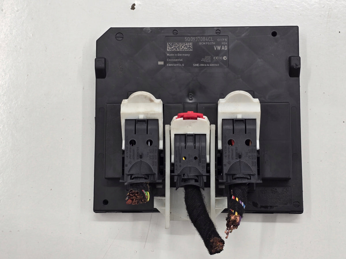 SKODA OCTAVIA III 16R COMFORT CONTROLLER MODULE 5Q0937084CL