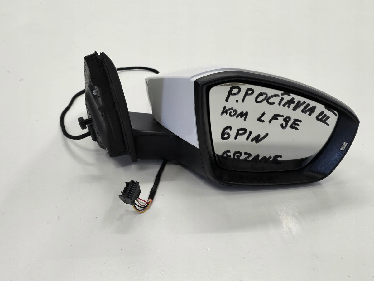 SKODA OCTAVIA III 16R MIRROR RIGHT 6PIN LF9E ANGLIK UK