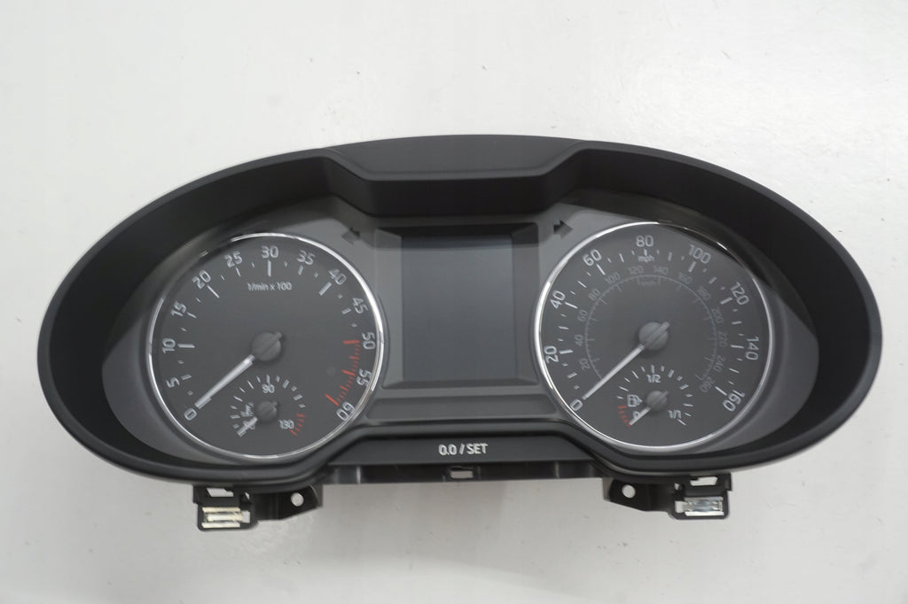 SKODA OCTAVIA III COUNTER CLOCK 1.6TDI ANGLIK UK 5E0920981C