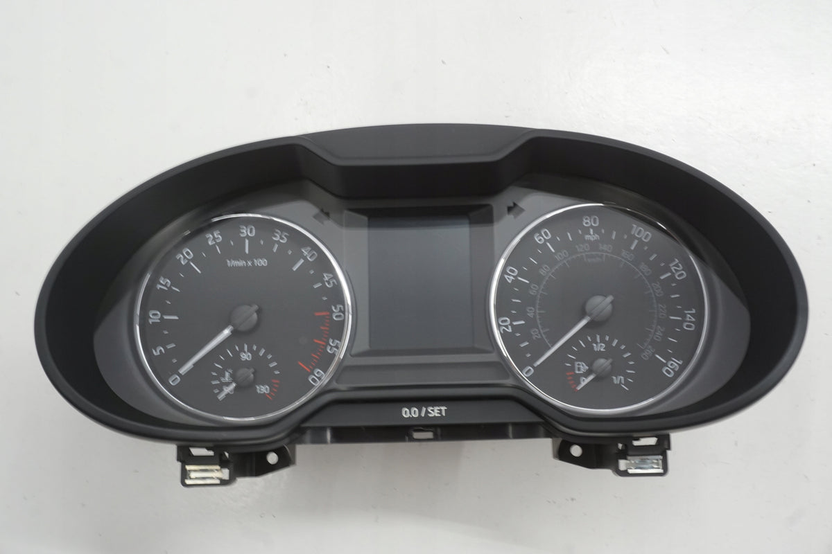 SKODA OCTAVIA III COUNTER CLOCK 1.6TDI ANGLIK UK 5E0920981C