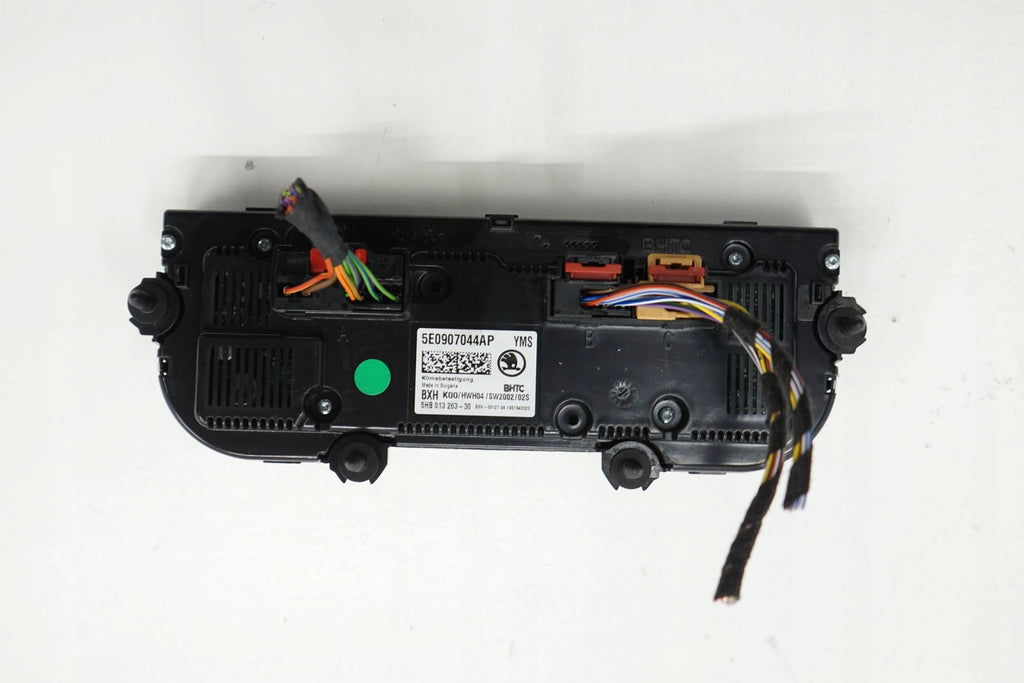 SKODA OCTAVIA III LIFT 19R AIR CONDITIONING PANEL 5E0907044AP