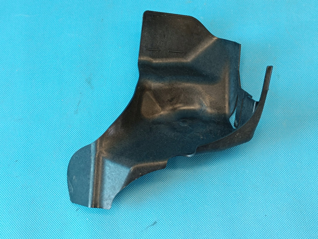 SKODA OCTAVIA IV 1,5 TSI 110KW 2023 R COVER PUMP HOUSING ABS 5Q1614321D
