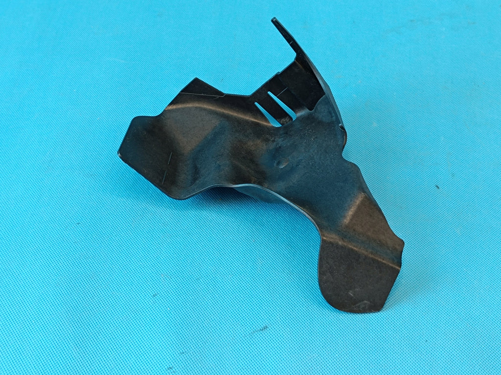SKODA OCTAVIA IV 1,5 TSI 110KW 2023 R COVER PUMP HOUSING ABS 5Q1614321D