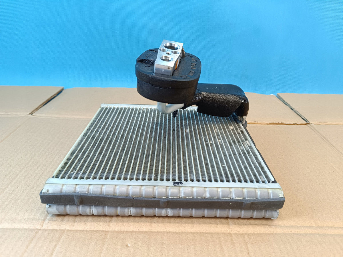 SKODA OCTAVIA IV 1,5 TSI 110KW 2023R AIR CONDITIONING EVAPORATOR VALVE 5Q1816105E