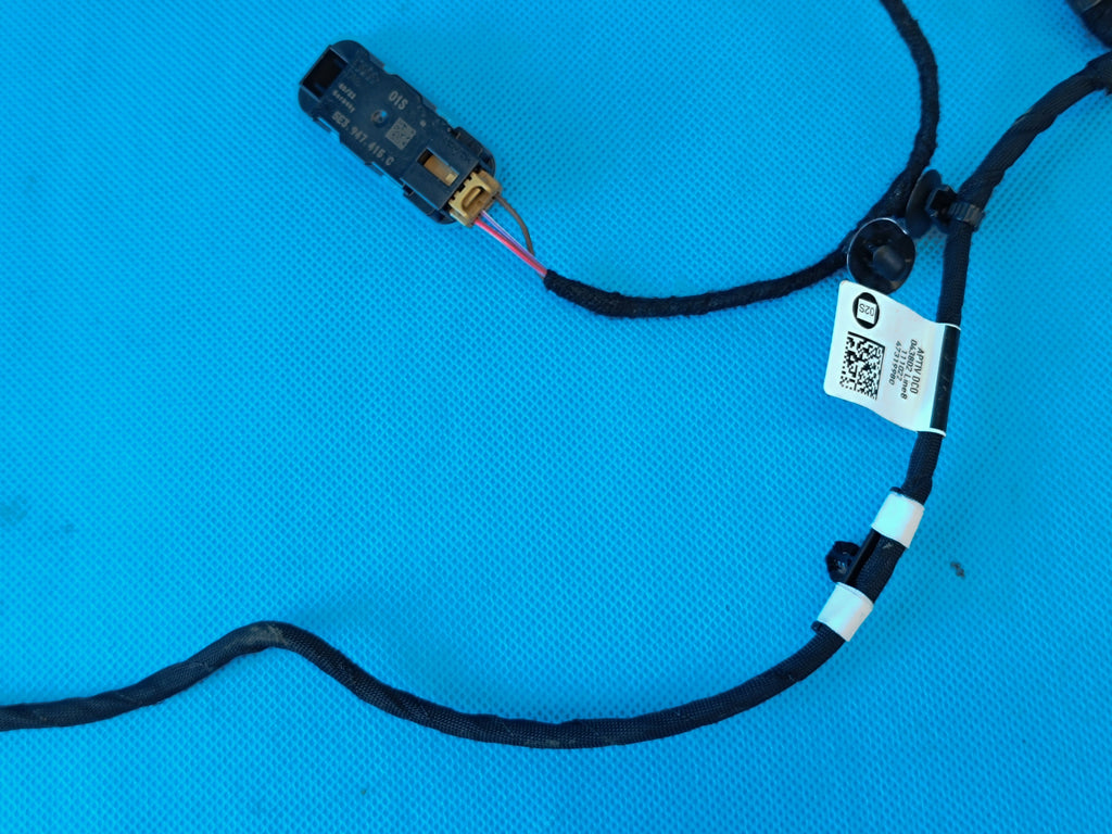 SKODA OCTAVIA IV 1,5 TSI 2023R PASSENGER SEAT HARNESS RIGHT FRONT 5E3971582