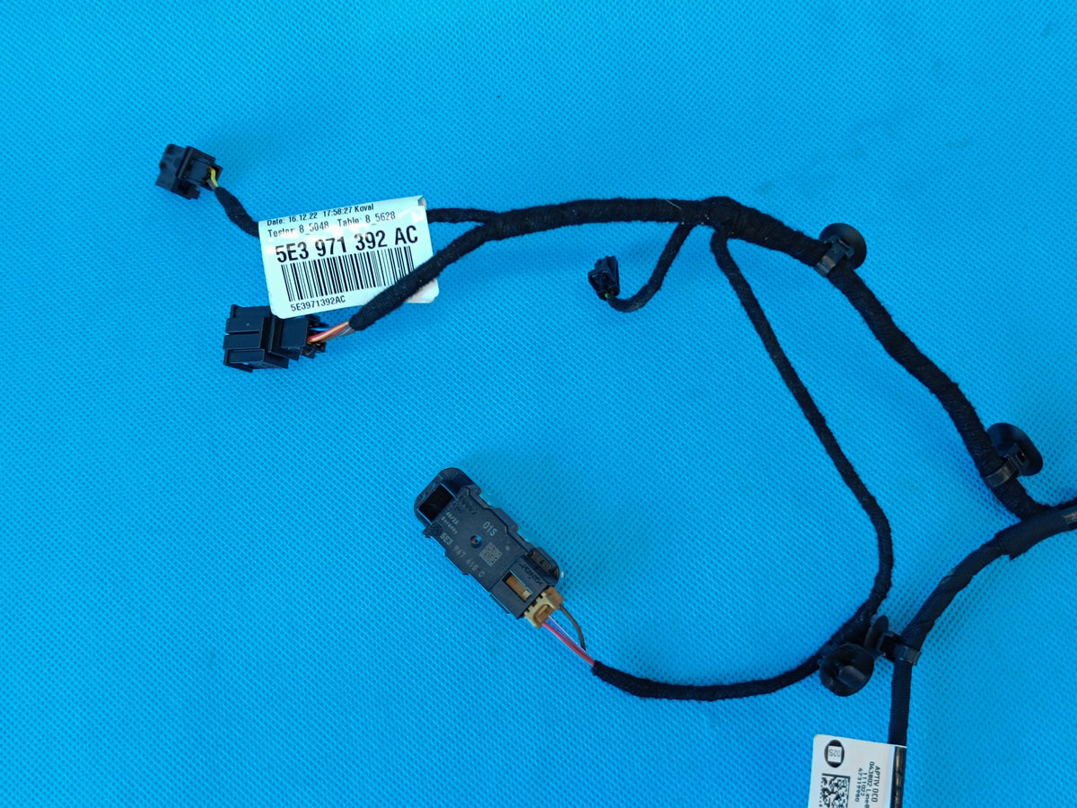 SKODA OCTAVIA IV 1,5 TSI 2023R PASSENGER SEAT HARNESS RIGHT FRONT 5E3971582