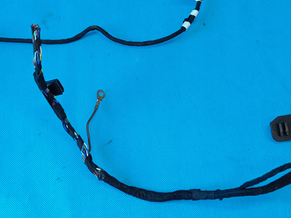 SKODA OCTAVIA IV 1,5 TSI 2023R PASSENGER SEAT HARNESS RIGHT FRONT 5E3971582