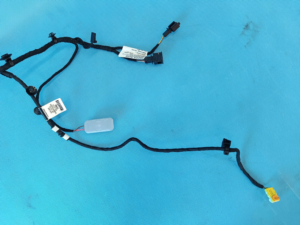 SKODA OCTAVIA IV 1,5 TSI 2023R PASSENGER SEAT HARNESS RIGHT FRONT 5E3971582