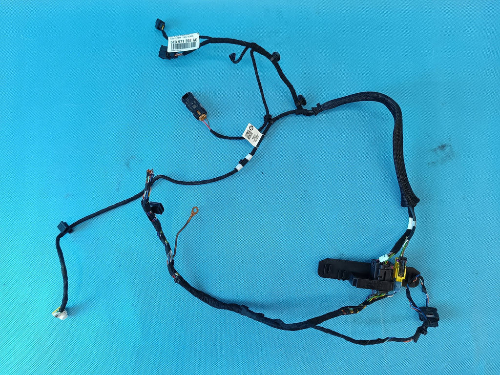 SKODA OCTAVIA IV 1,5 TSI 2023R PASSENGER SEAT HARNESS RIGHT FRONT 5E3971582
