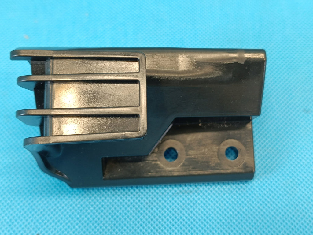 SKODA OCTAVIA IV COMBI 1,5 TSI 110KW 2021R BELT GUIDE RIGHT 5E7857782