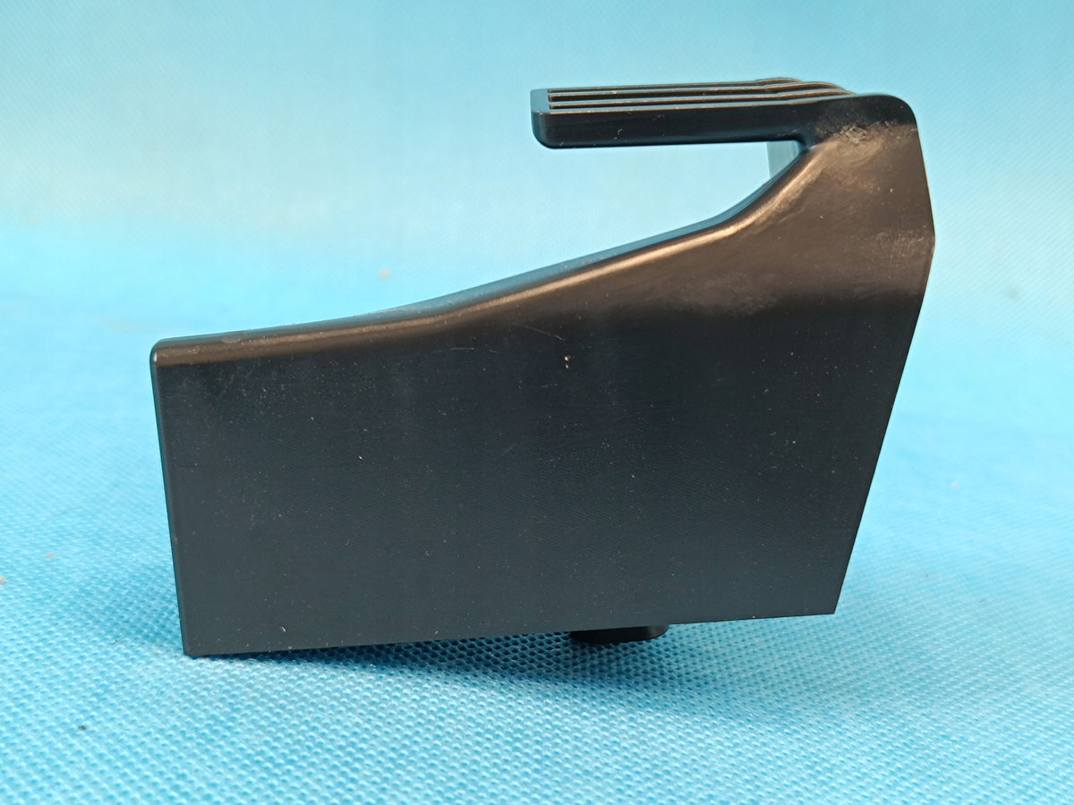 SKODA OCTAVIA IV COMBI 1,5 TSI 110KW 2021R BELT GUIDE RIGHT 5E7857782
