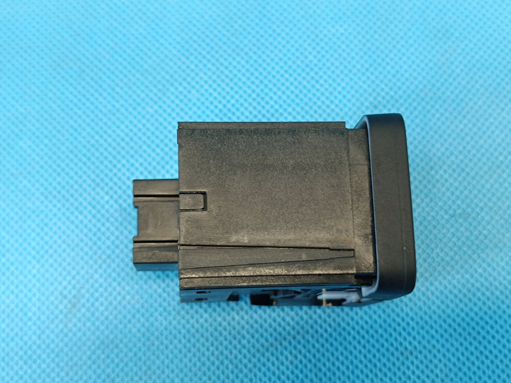 SKODA OCTAVIA IV COMBI 1,5 TSI 110KW 2021R HAND BRAKE PANEL 5E4927225