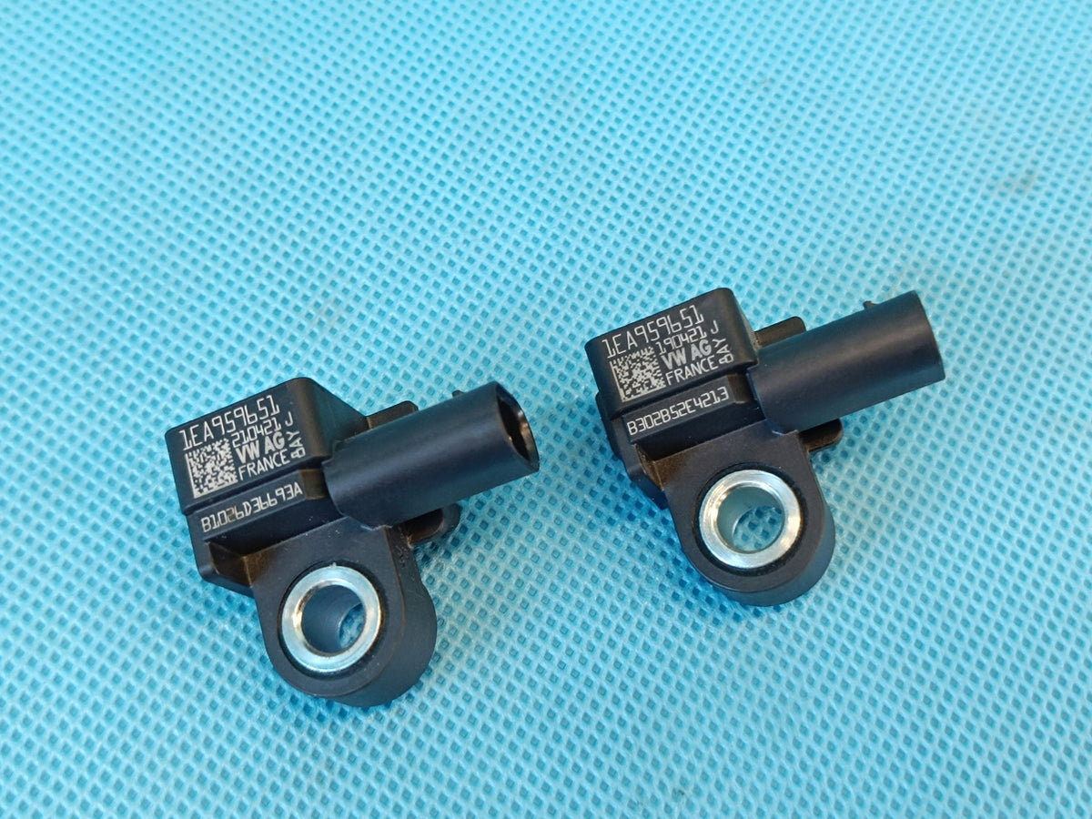 SKODA OCTAVIA IV COMBI 1,5 TSI 110KW 2021R IMPACT SENSOR 1EA959651