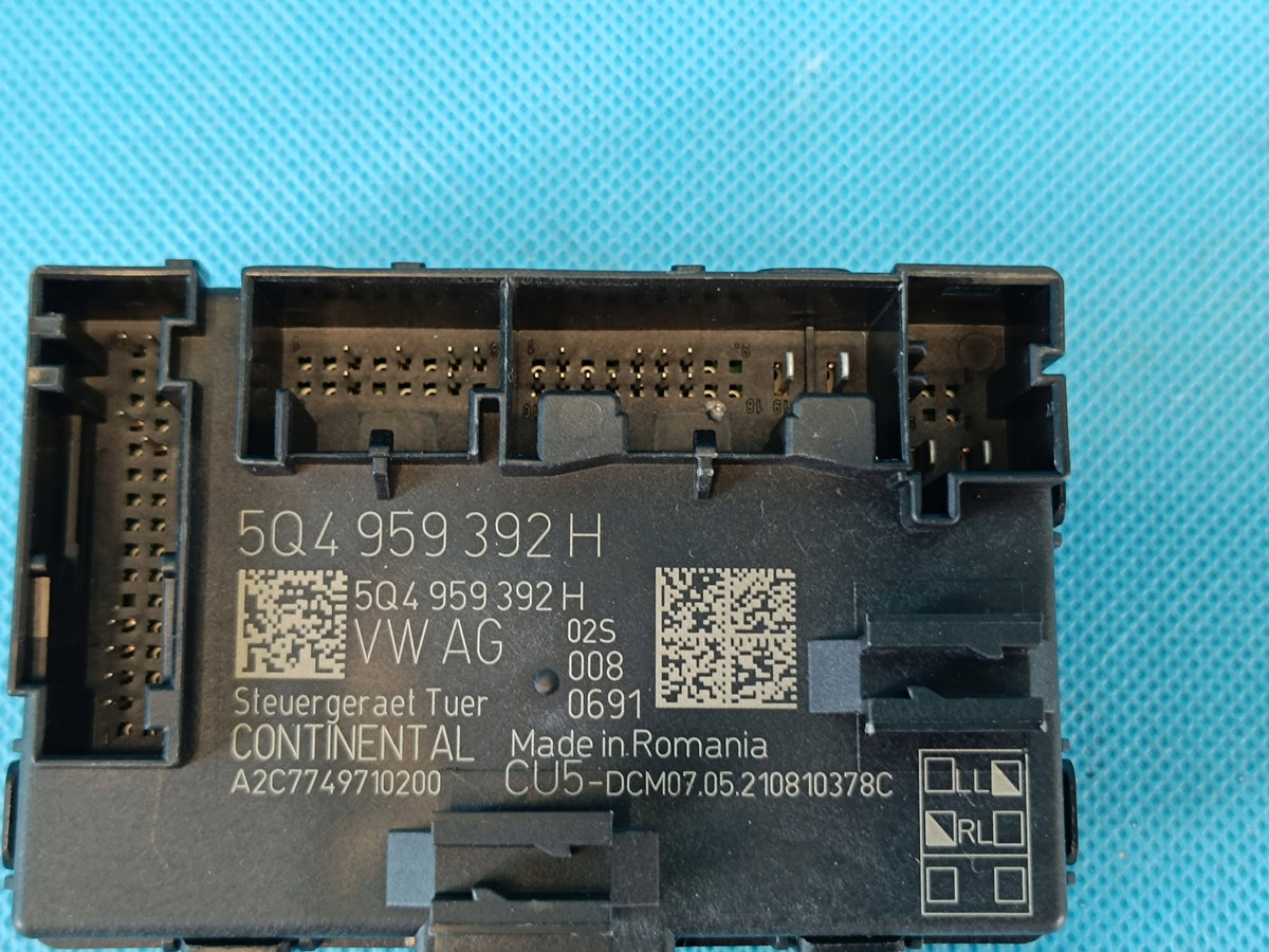 SKODA OCTAVIA IV COMBI 1,5 TSI 110KW 21R DOOR MODULE RIGHT FRONT 5Q4959392H