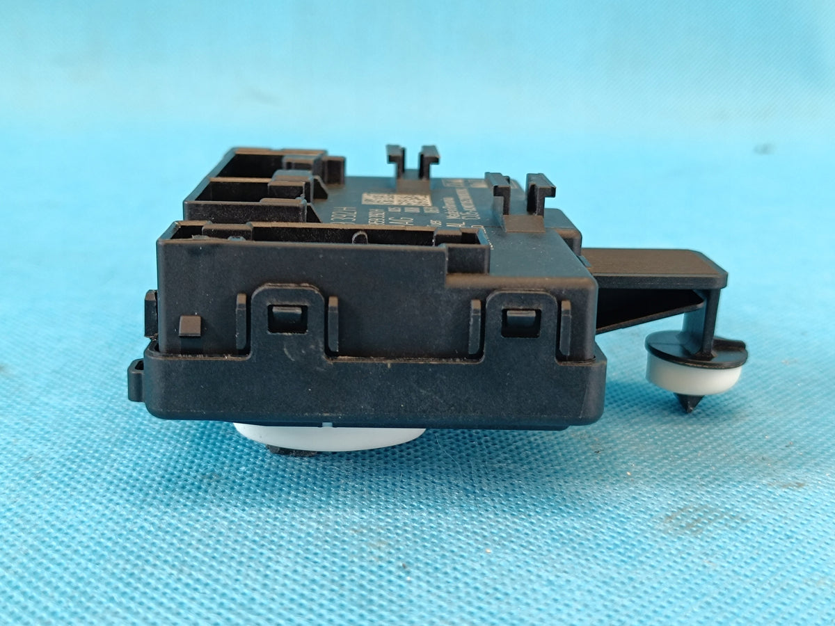 SKODA OCTAVIA IV COMBI 1,5 TSI 110KW 21R DOOR MODULE RIGHT FRONT 5Q4959392H