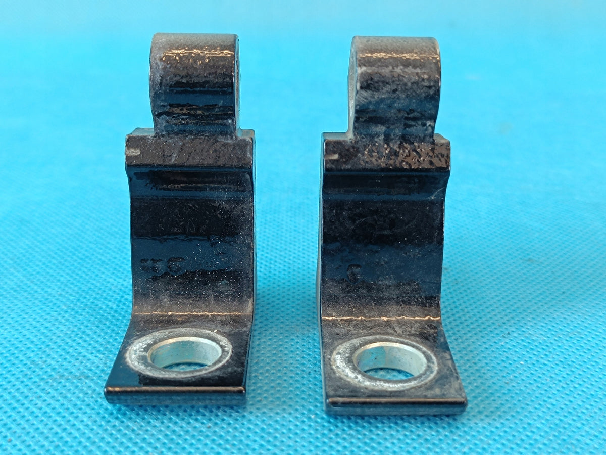 SKODA OCTAVIA IV COMBI 1,5TSI 110KW 2021R DOOR HINGES LEFT REAR 8X0831403F