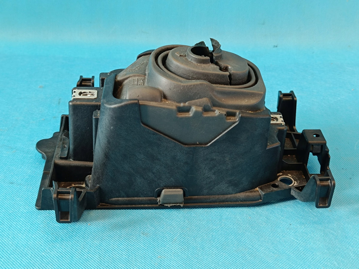 SKODA OCTAVIA IV COMBI 1,5TSI 21R GEARSHIFT HANDLE 5E4864453