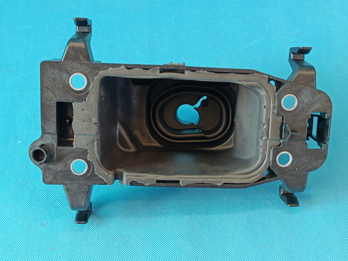 SKODA OCTAVIA IV COMBI 1,5TSI 21R GEARSHIFT HANDLE 5E4864453