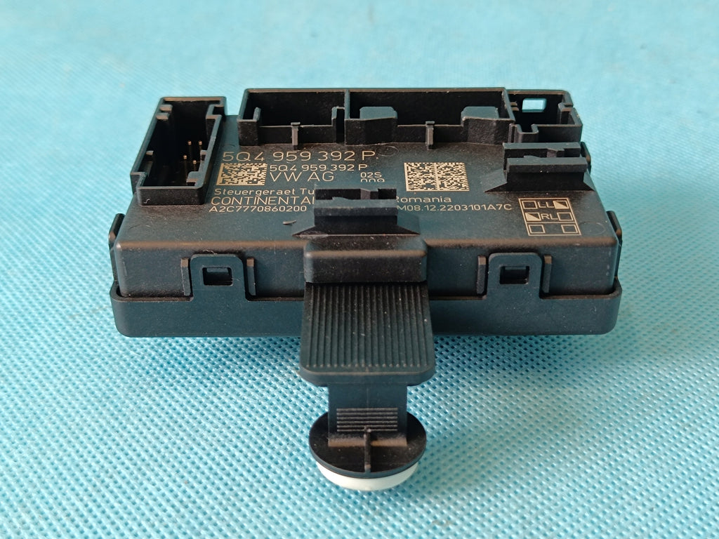 SKODA OCTAVIA IV COMBI 2,0 TDI 110KW 23R DOOR MODULE RIGHT FRONT 5Q4959392P