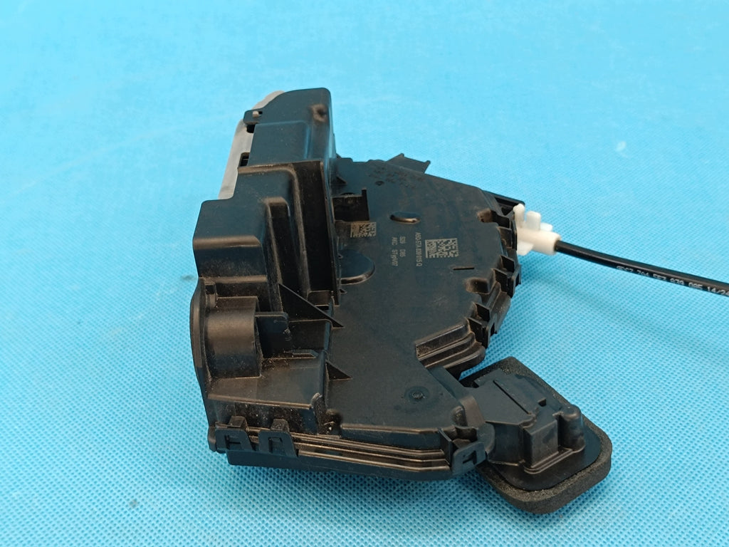 SKODA OCTAVIA IV COMBI 2.0 TFSI 140KW 2024R DOOR LOCK LEFT REAR 5TA839015Q