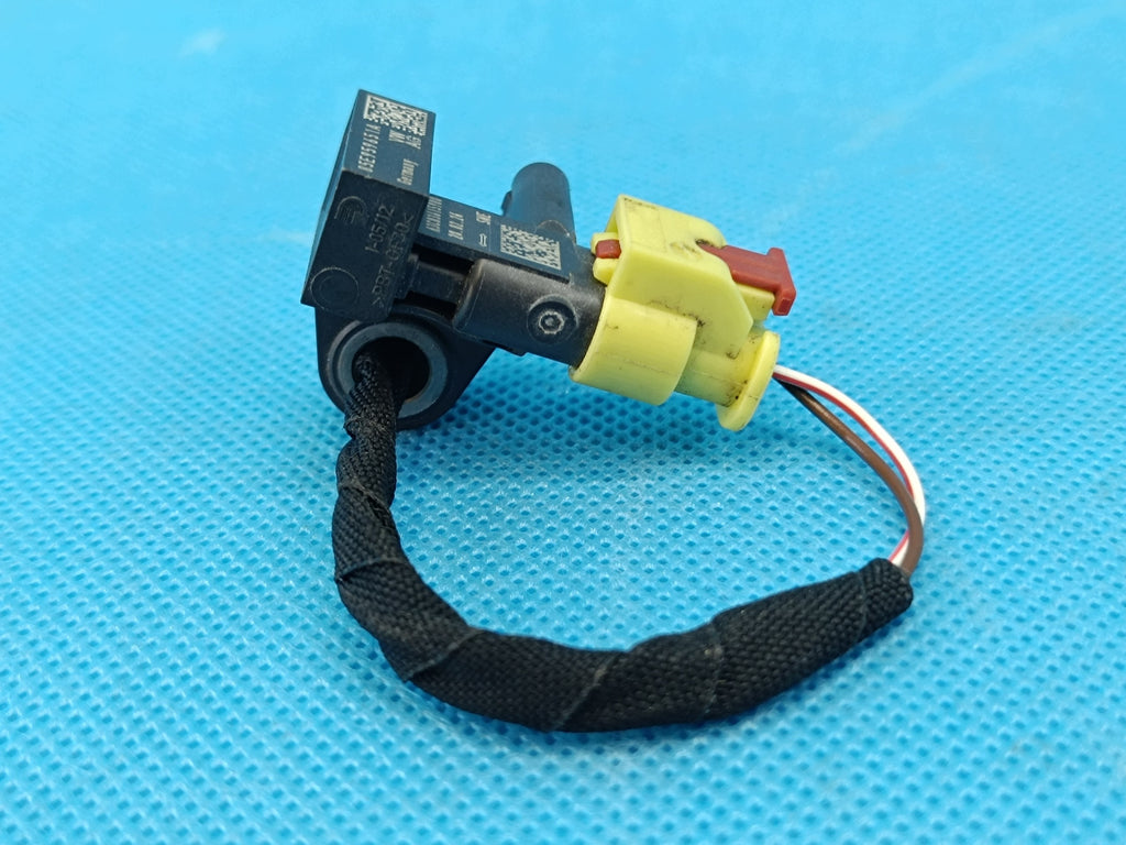 SKODA OCTAVIA IV COMBI 2.0 TFSI 140KW 2024R IMPACT SENSOR 85E959651A