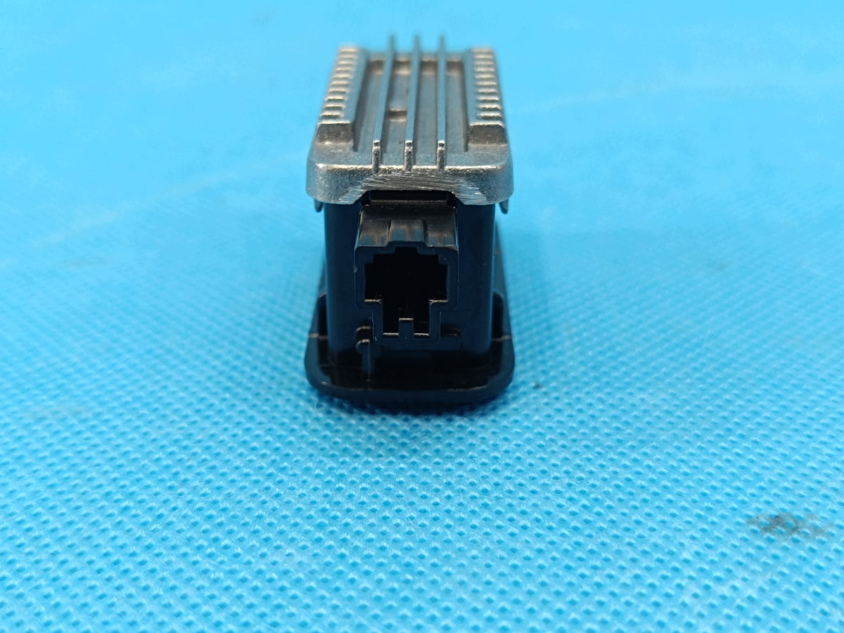 SKODA OCTAVIA IV COMBI 2.0 TFSI 140KW 2024R PROJECTOR LED LAMP 5E3052134E