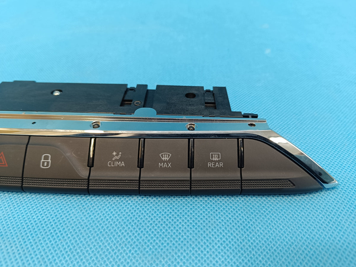 SKODA OCTAVIA IV COMBI 2.0 TFSI 140KW 2024R SWITCH PANEL 5E3925200F