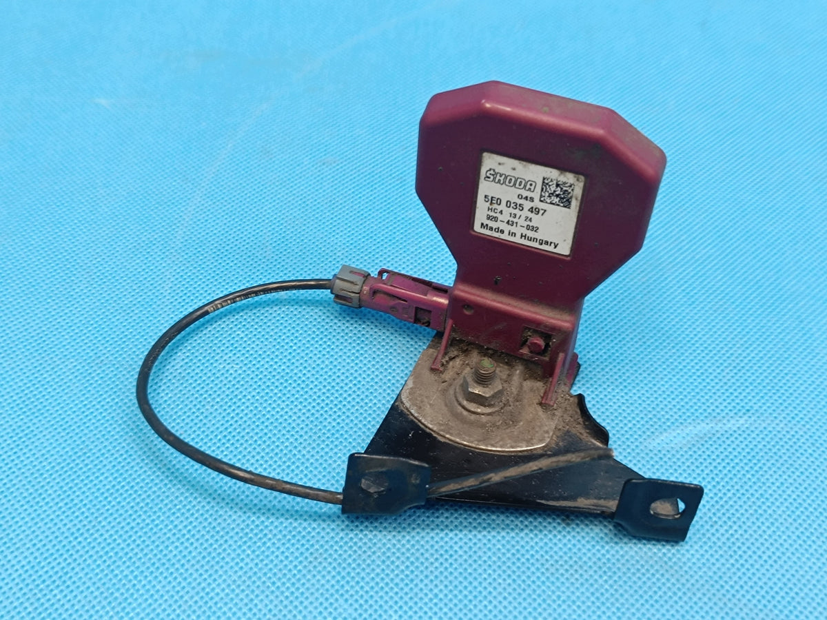SKODA OCTAVIA IV COMBI 2.0 TFSI 24R ANTENNA AMPLIFIER 5E0035497 5E0035317