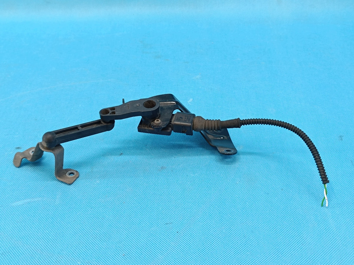 SKODA OCTAVIA IV COMBI 2.0 TFSI 24R LIGHT LEVELING SENSOR 5NA512521A